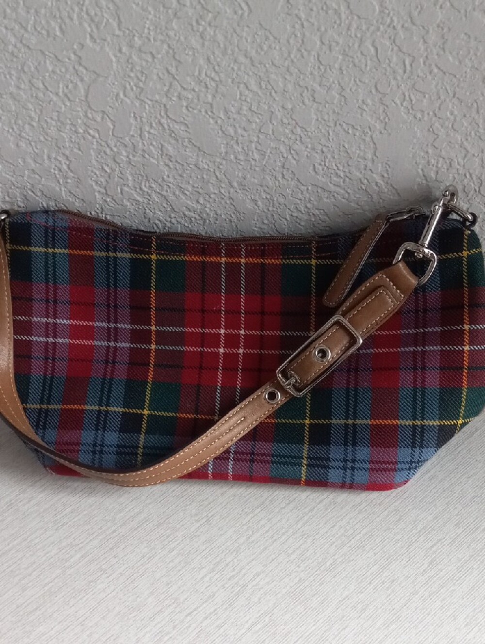 Vintage Coach 2000s Hampton Demi Shoulder Bag Y2K Wool Tartan Plaid H3J-9361